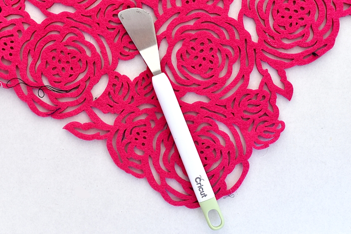 find out how to use cricut tools the spatula,